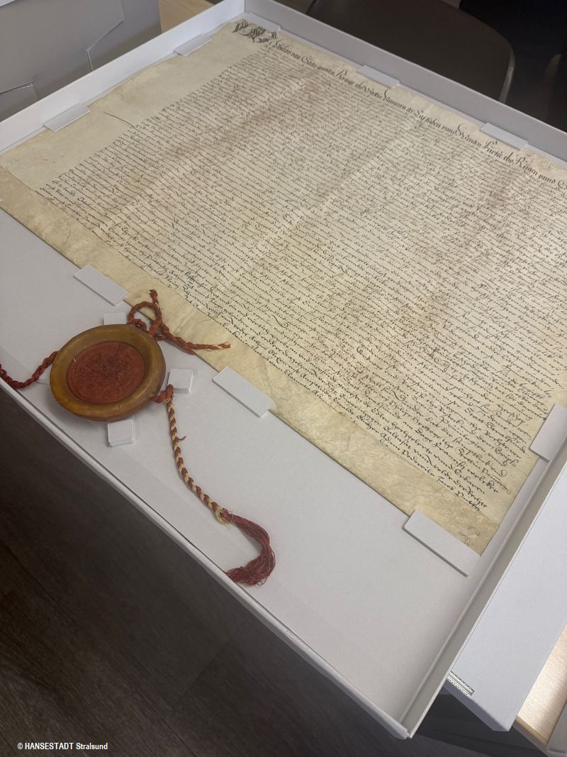 Urkunde von 1541 - restauriert