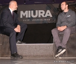 Oberbürgermeister Alexander Badrow (l.) im Gespräch mit MIURA-Betriebsleiter Robert Lüders
